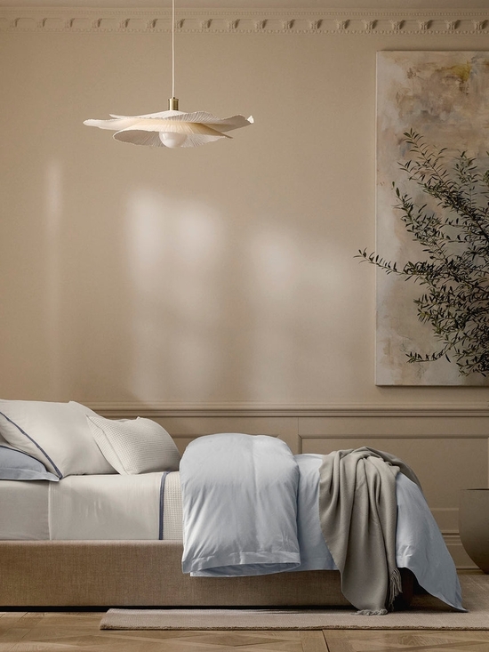 Boll And Branch Percale Hemmed Sheet Set, King/Cal King - White/Bay - Picture 2 of 9